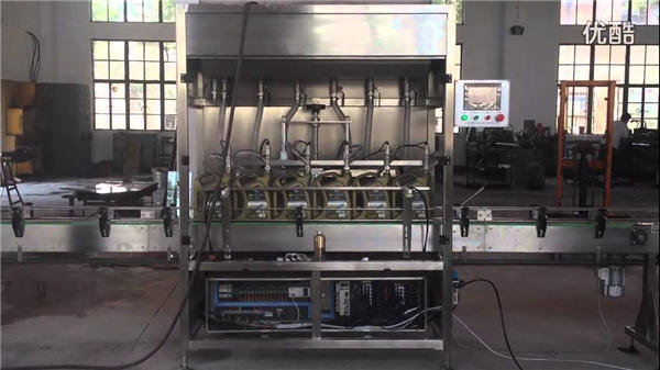 เครื่องบรรจุขวดน้ำมันลูกสูบอัตโนมัติ 1-5L